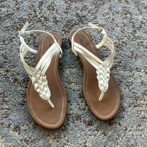 American Eagle Braided Strap Sandal White 6.5